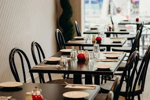 Sienna's Restaurant image