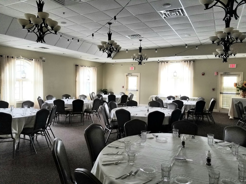Tucker's Restaurant 01077