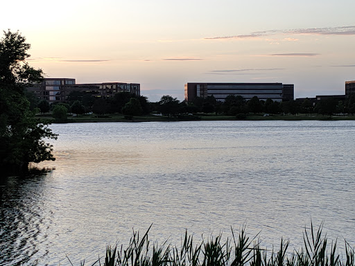 Shopping Mall «Lincolnshire Commons», reviews and photos, 900 Milwaukee Ave, Lincolnshire, IL 60069, USA