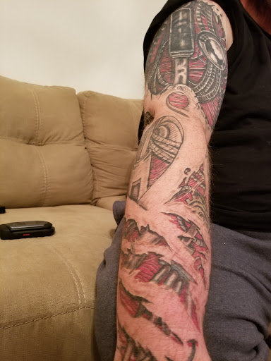 Tattoo Shop «Inkfamous Tatoo Studio», reviews and photos, 353 Vincennes St, New Albany, IN 47150, USA