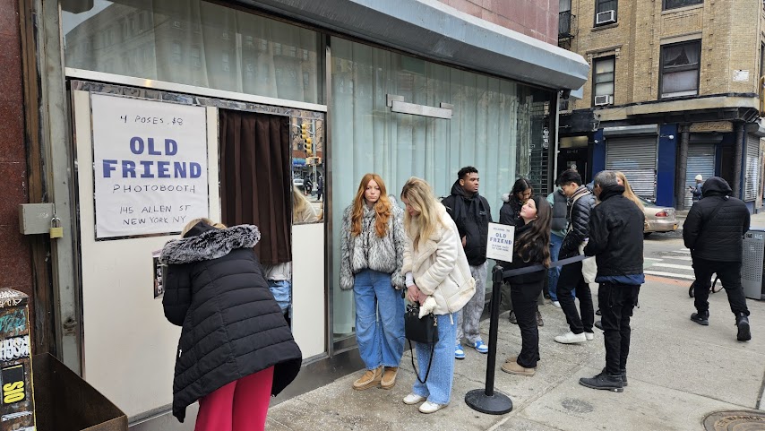 Old Friend Photobooth by null