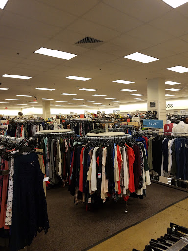 Department Store «Nordstrom Rack Laguna Hills Mall», reviews and photos, 23541 Calle De La Louisa, Laguna Hills, CA 92653, USA