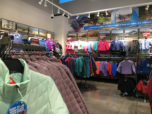 Sportswear Store «Columbia Sportswear Outlet at The Pike Outlets», reviews and photos, 35 Bay St, Long Beach, CA 90802, USA