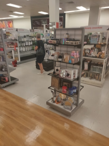 Department Store «T.J. Maxx», reviews and photos, 561 US-1, Edison, NJ 08817, USA