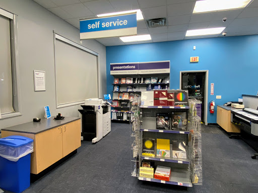 Print Shop «FedEx Office Print & Ship Center», reviews and photos, 132 S Main St, Newark, DE 19711, USA