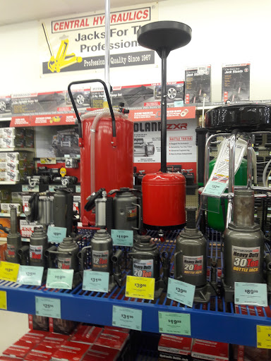 Hardware Store «Harbor Freight Tools», reviews and photos, 3050 N Josey Ln #106, Carrollton, TX 75007, USA