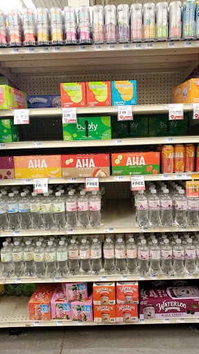 Supermarket «Hy-Vee», reviews and photos, 1300 W Burlington Ave, Fairfield, IA 52556, USA