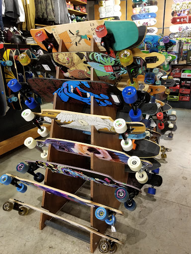 Clothing Store «Zumiez», reviews and photos, 4125 S Cleveland Ave #1010, Fort Myers, FL 33901, USA