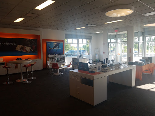 Cell Phone Store «AT&T», reviews and photos, 297 S Weber Rd, Romeoville, IL 60446, USA