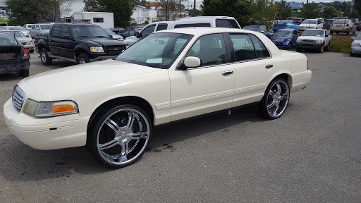 Auto Body Shop «Maaco Collision Repair & Auto Painting», reviews and photos, 1650 Silas Creek Pkwy, Winston-Salem, NC 27127, USA