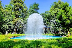 Mihai Eminescu Park image