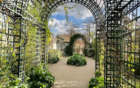 Staircase To Paris Highline image