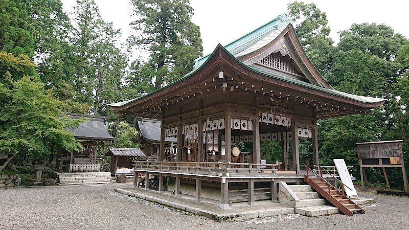 小椋神社 神楽殿