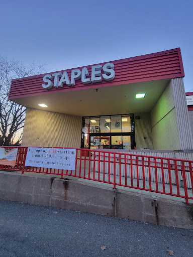 Office Supply Store «Staples», reviews and photos, 30 Lafayette Ave, Morristown, NJ 07960, USA