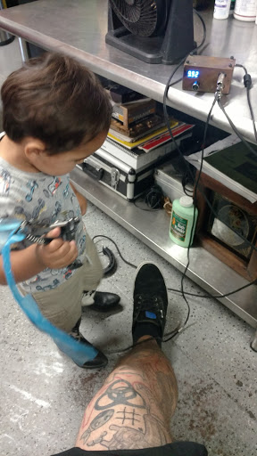 Tattoo Shop «Avenue Tattoo», reviews and photos, 472 W Highland Ave, San Bernardino, CA 92405, USA