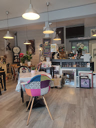 Photo n°7 de Esta-minet (bar à chats et tea time) à Saint-Venant ()