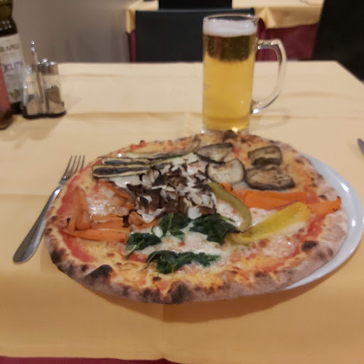 SEASONS Ristorante Pizzeria in Fontaniva, Provincia di Padova