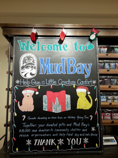 Pet Supply Store «Mud Bay», reviews and photos, 12186 SW Scholls Ferry Rd, Tigard, OR 97223, USA