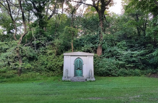 Memorial Park «Fairmount Willow Hills Memorial Park», reviews and photos, 9100 Archer Ave, Willow Springs, IL 60480, USA