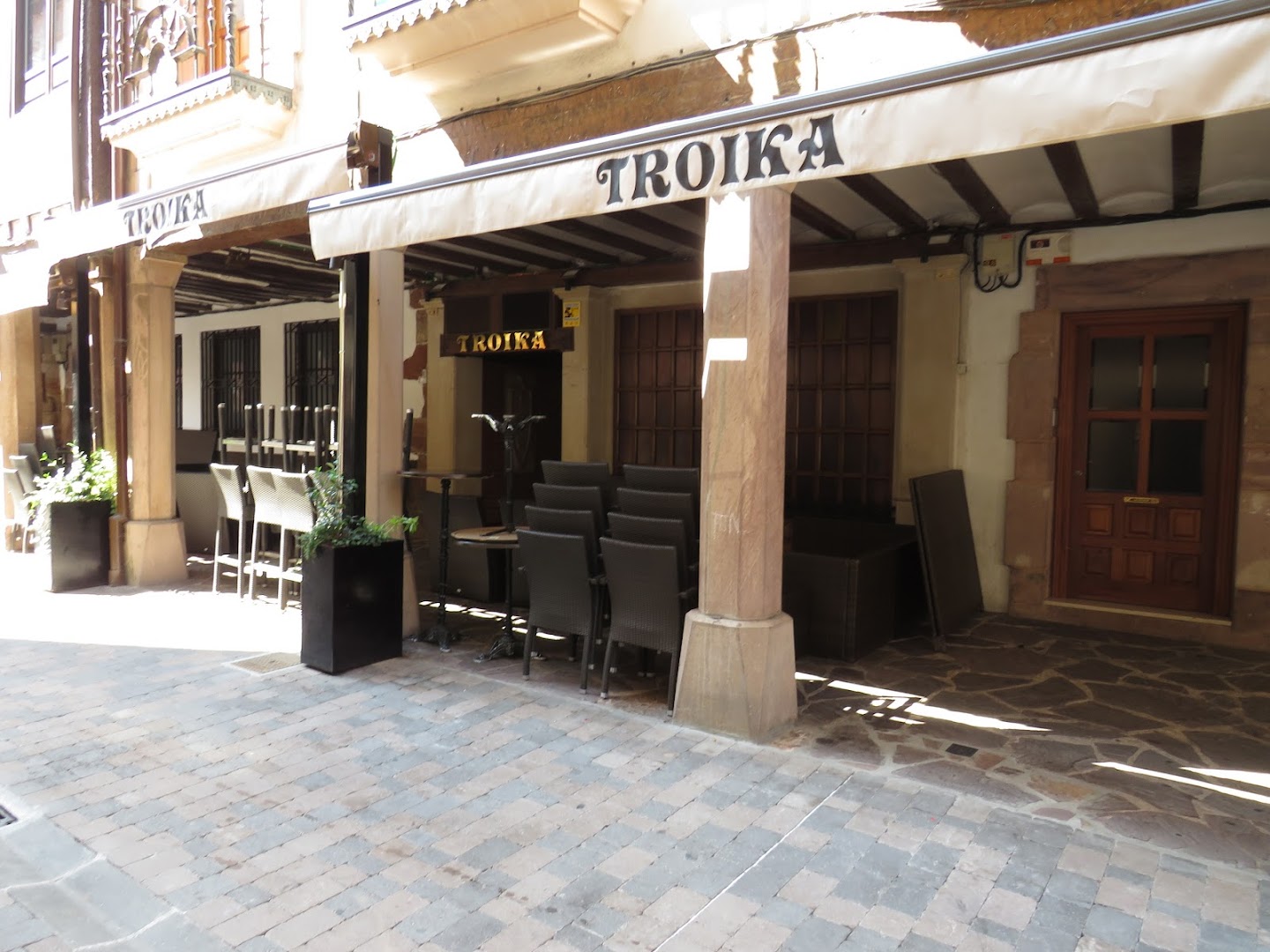 Troika Bar