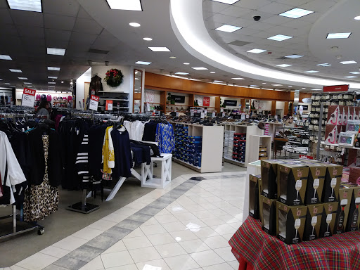 Department Store «Belk», reviews and photos, 15226 Crossroads Pkwy, Gulfport, MS 39503, USA