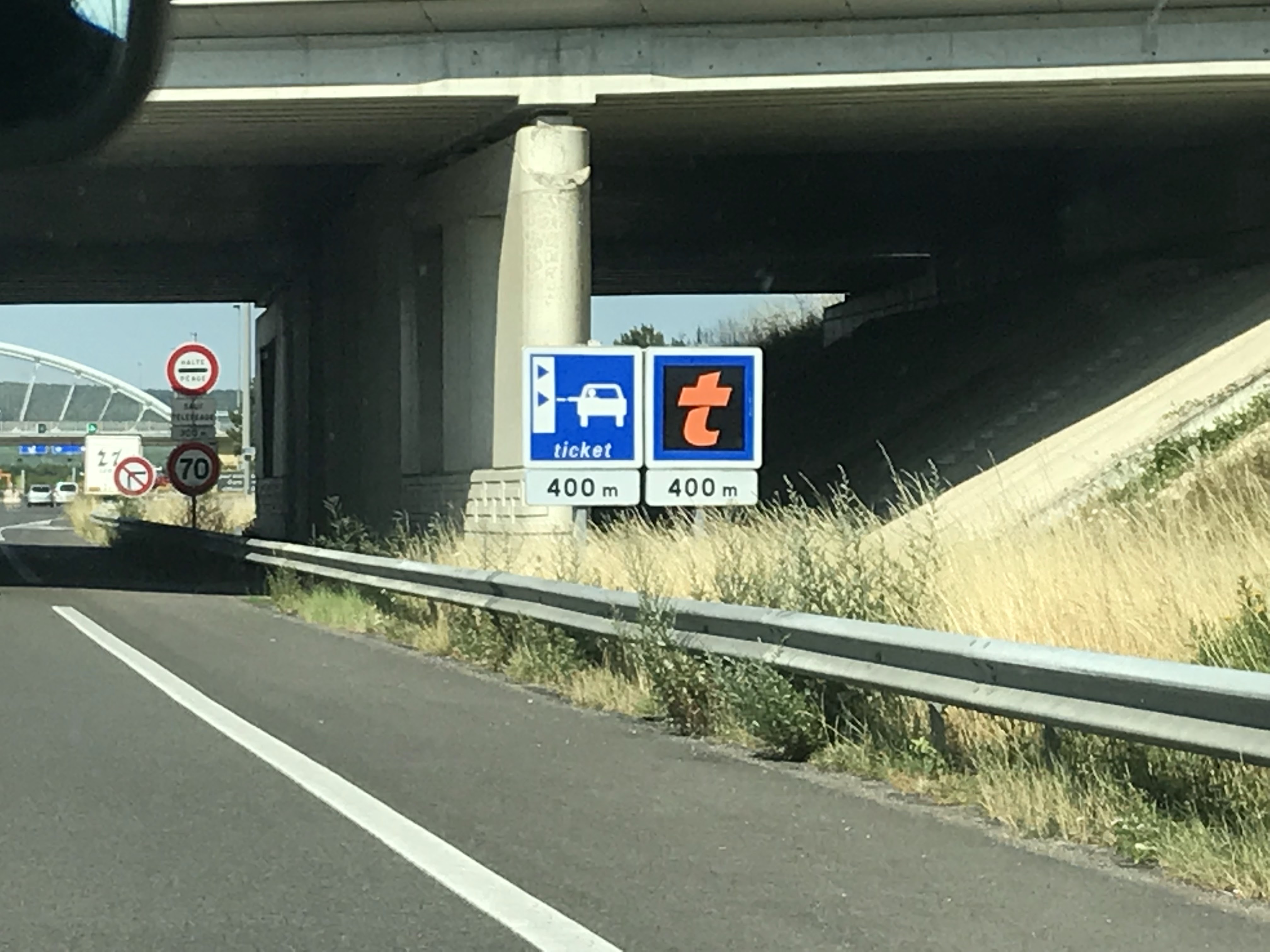Photo n° 2 de l'avis de E. fait le 09/07/2018 à 08:31