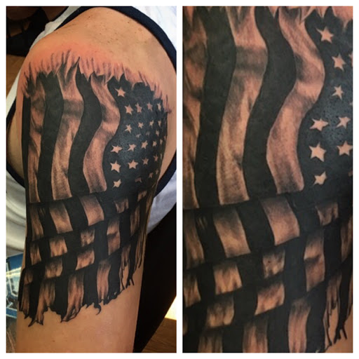 Tattoo Shop «Wildlife Tattoo», reviews and photos, 7149 Winnetka Ave, Winnetka, CA 91306, USA