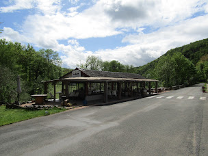 Photo n°38 de Les Roches Cafe & Chambres d’Hôtes à Servant ()
