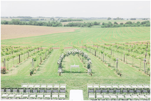 Florist «Fountain Of Flowers And Gifts», reviews and photos, 101 Devoe St, Lone Tree, IA 52755, USA