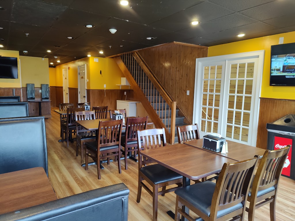 Zesty's Pizza 01863