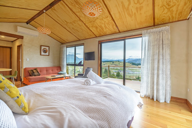 Reviews of The Lookout Boutique Mountain Hideaway in Wanaka - Other