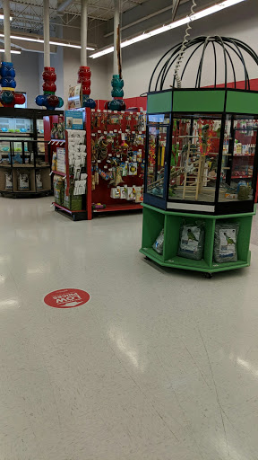 Pet Supply Store «Petco Animal Supplies», reviews and photos, 4013 W Walnut St, Rogers, AR 72756, USA