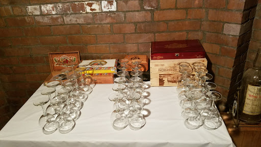 Wine Store «Village Wine Shop», reviews and photos, 15228 E Jefferson Ave, Grosse Pointe Park, MI 48230, USA