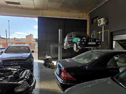 Castrol Service JJ BAHN (AUTOBAHN) en Redován, Alicante