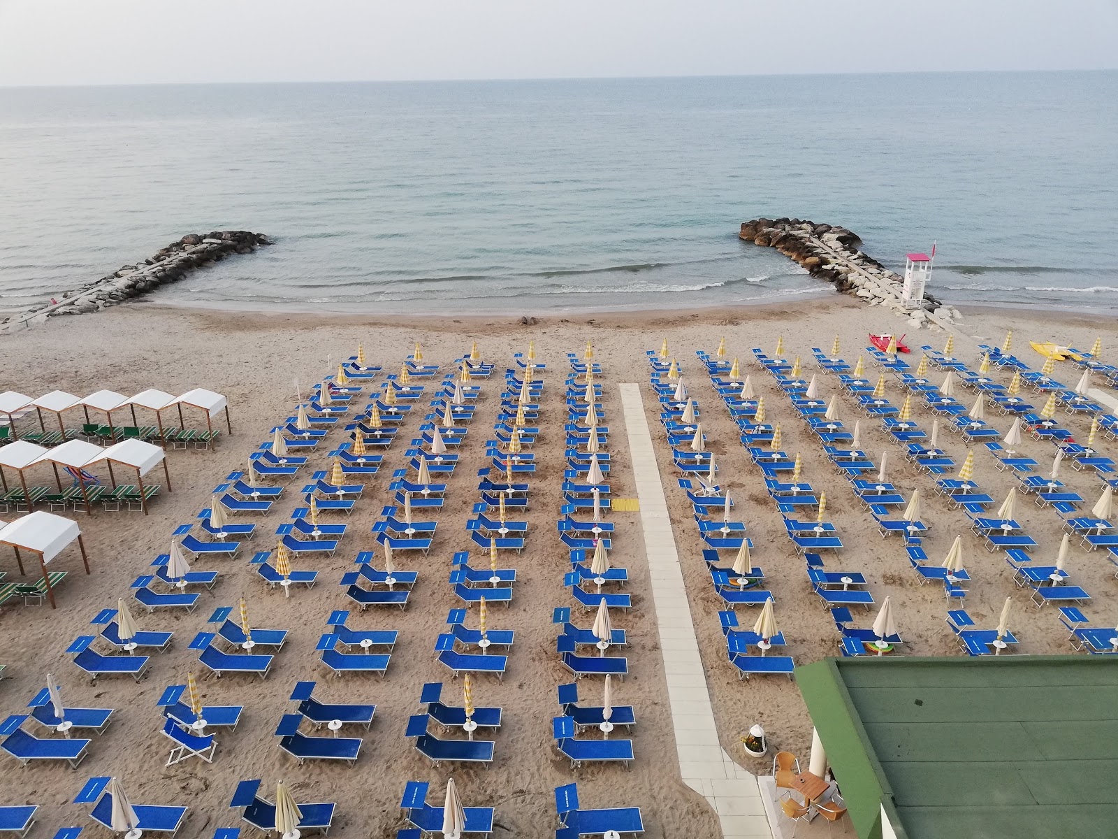 Foto di Spiaggia della Riviera Romagnola - luogo popolare tra gli intenditori del relax