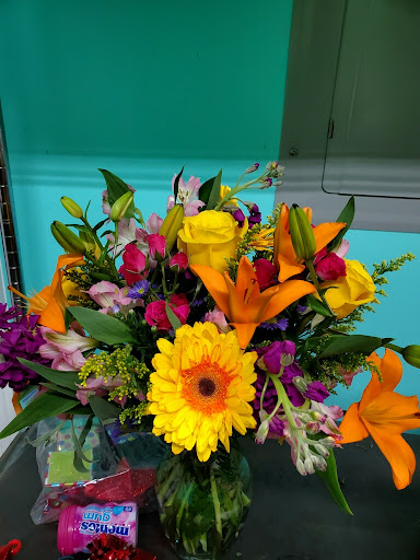 Florist «Oops A Daisy Llc», reviews and photos, 7130 Big Bend Rd, Gibsonton, FL 33534, USA