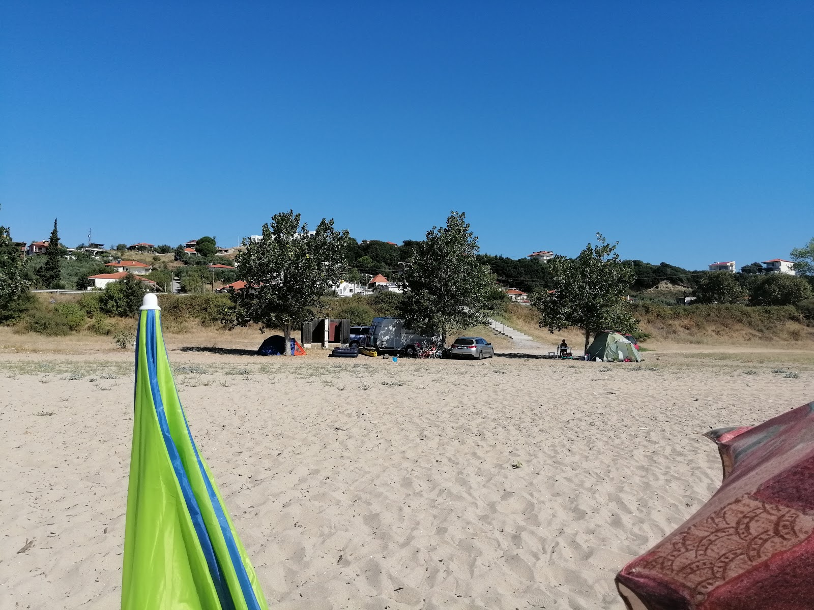 Foto de Sandy Beach - lugar popular entre os apreciadores de relaxamento