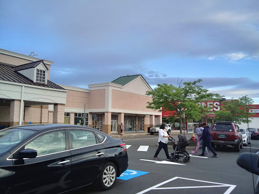 Office Supply Store «Staples», reviews and photos, 3174 Berlin Turnpike, Newington, CT 06111, USA