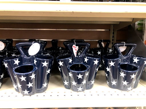 Home Goods Store «Christmas Tree Shops», reviews and photos, 28-34 Broadway, Lynnfield, MA 01940, USA