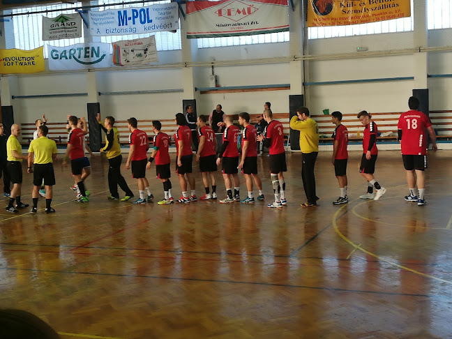 Opinii despre Pemü Sportcsarnok în Solymár - Sportpálya