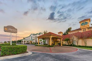 La Quinta Inn & Suites by Wyndham USF (Near Busch Gardens) image