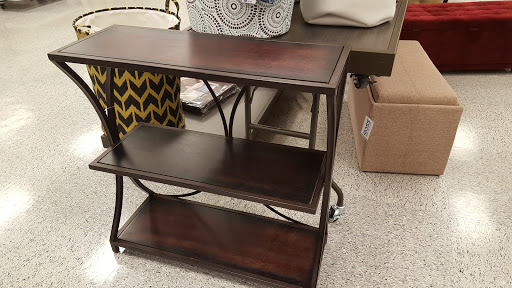 Clothing Store «Ross Dress for Less», reviews and photos, 581 Roosevelt Rd, Glen Ellyn, IL 60137, USA