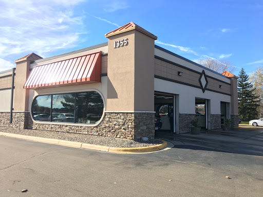 Car Wash «Paradise Full Service Car Wash & Detail Center», reviews and photos, 1355 Town Centre Dr, Eagan, MN 55123, USA