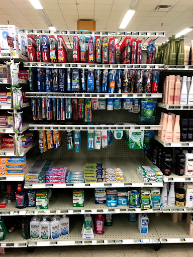 Grocery Store «Beale Commissary», reviews and photos, 17601 25th St, Beale AFB, CA 95903, USA