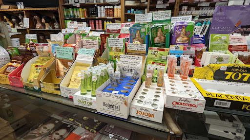 Beauty Supply Store «Elizabeth Beauty & Barber Supply», reviews and photos, 268 N Broad St, Elizabeth, NJ 07208, USA