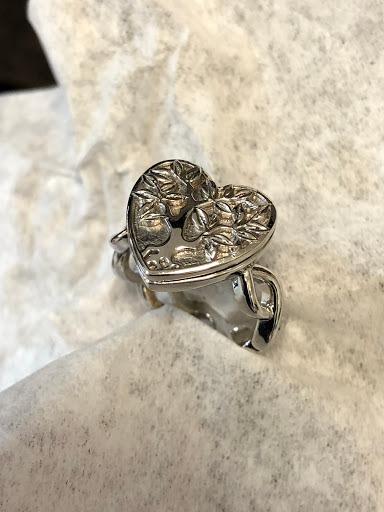 Jewelry Store «Caleesi Designs Jewelers», reviews and photos, 2620 S Lamar Blvd, Austin, TX 78704, USA