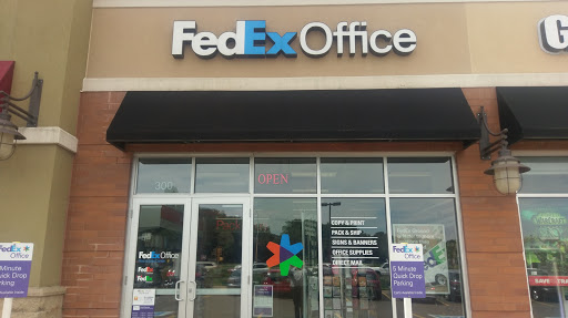 Print Shop «FedEx Office Print & Ship Center», reviews and photos, 599 Northtown Dr NE #300, Blaine, MN 55434, USA