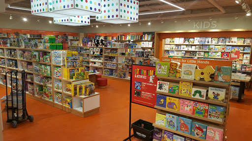 Book Store «Barnes & Noble», reviews and photos, 3230 Galleria, Edina, MN 55435, USA