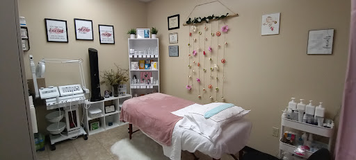 Hair Salon «Salon Park - Aldine», reviews and photos, 10950 North Fwy, Houston, TX 77037, USA