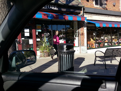 Shopping Mall «Brookside shopping area», reviews and photos, W Meyer Blvd, Kansas City, MO 64113, USA